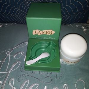 EMPTY-Creme da la Mer soft creme moisturizer  2oz jar & moisturizer samples (2)